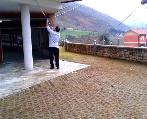Limpieza de comunidades fachadas en cantabria-Factoria integral norte